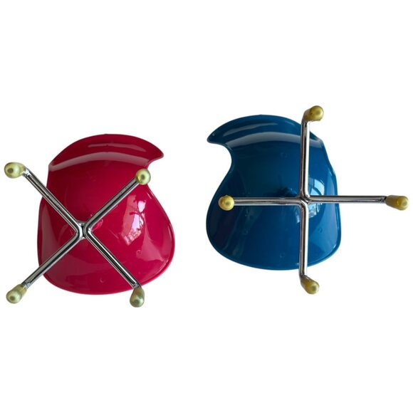 Set of 2 Doll Chairs Pink & Blue Plastic Furniture for Fashion Dolls or Display - Picture 5 of 9